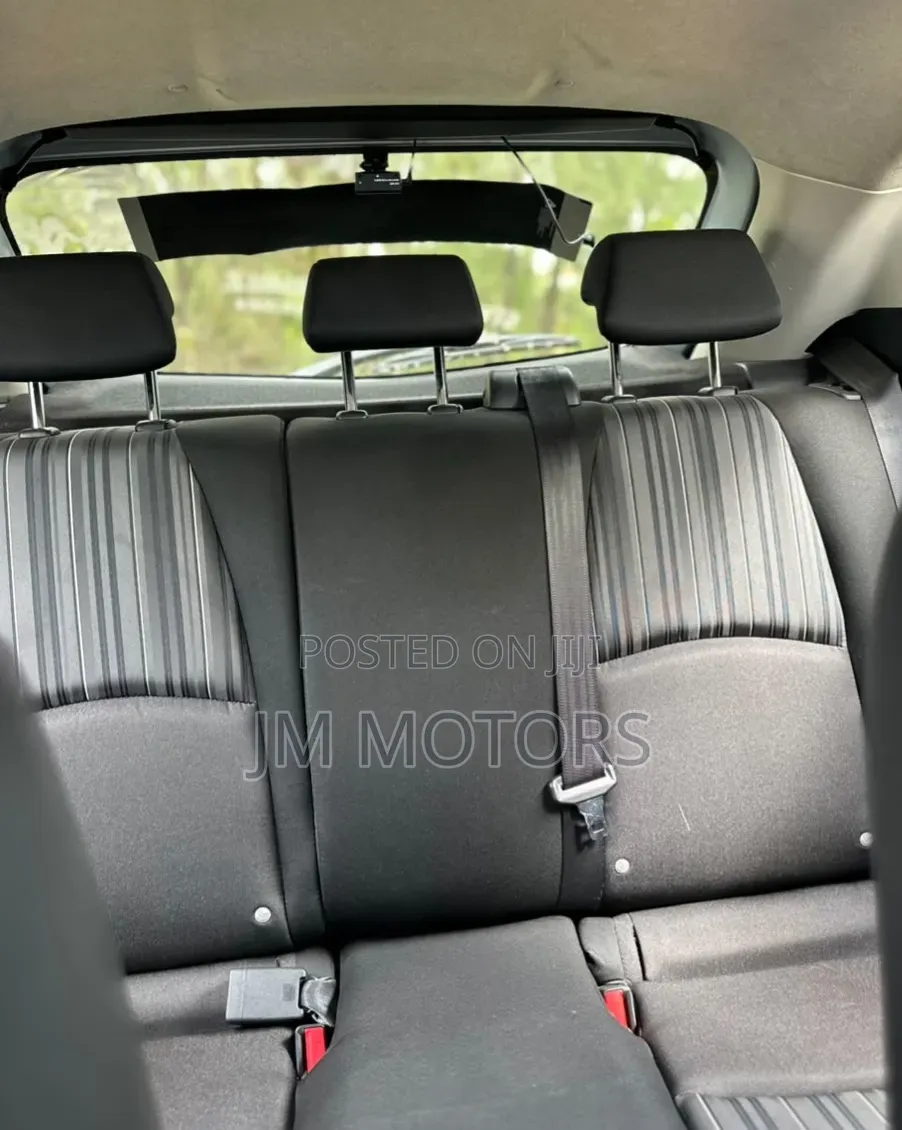 Mazda 2 2021 Silver
