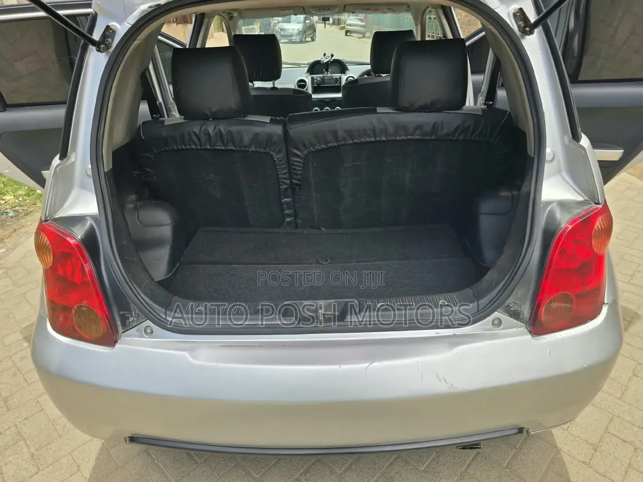 Toyota IST 2005 Silver