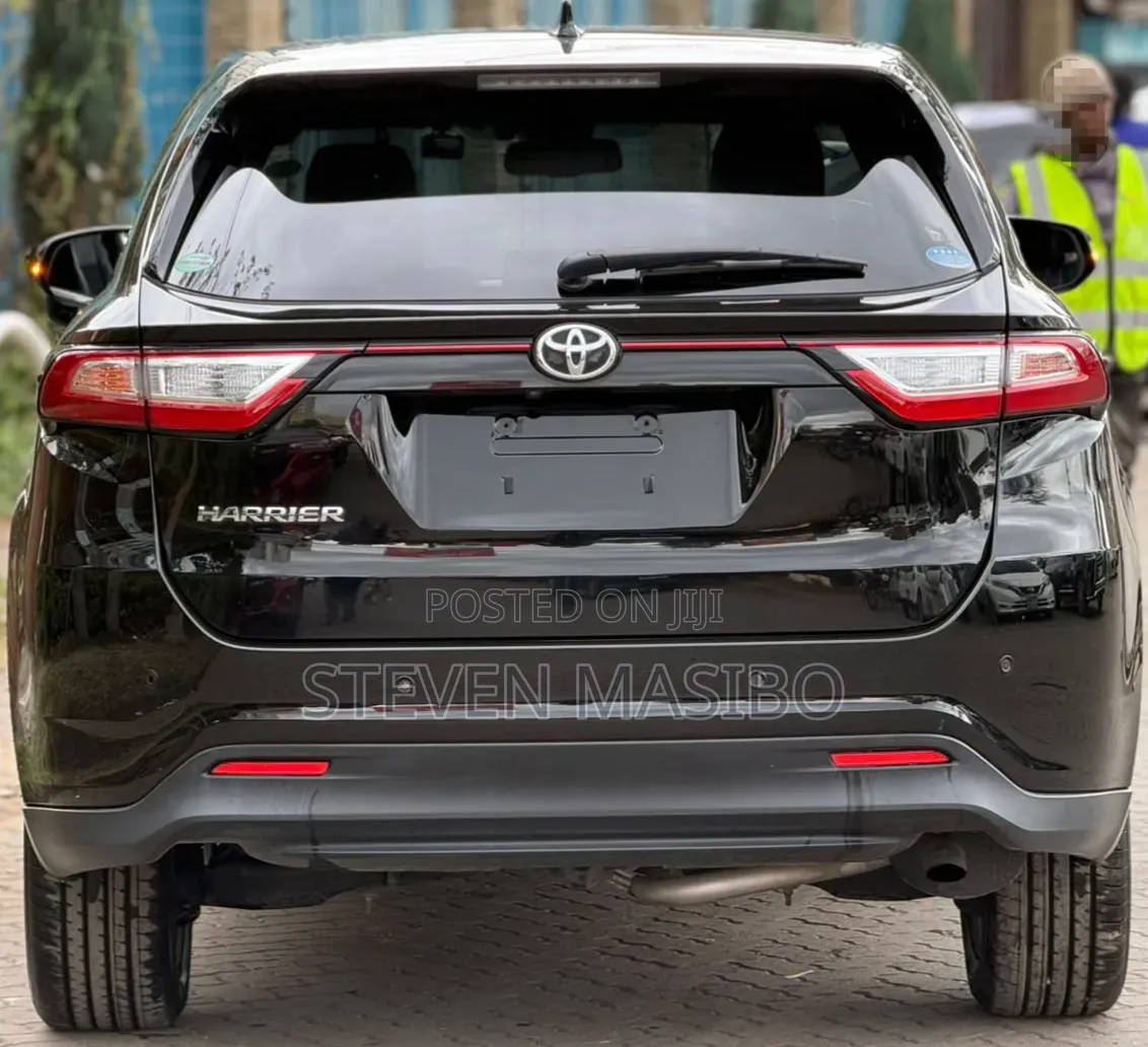 Toyota Harrier 2.0 2019 Black