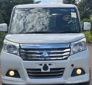 Mitsubishi Delica 2019 White