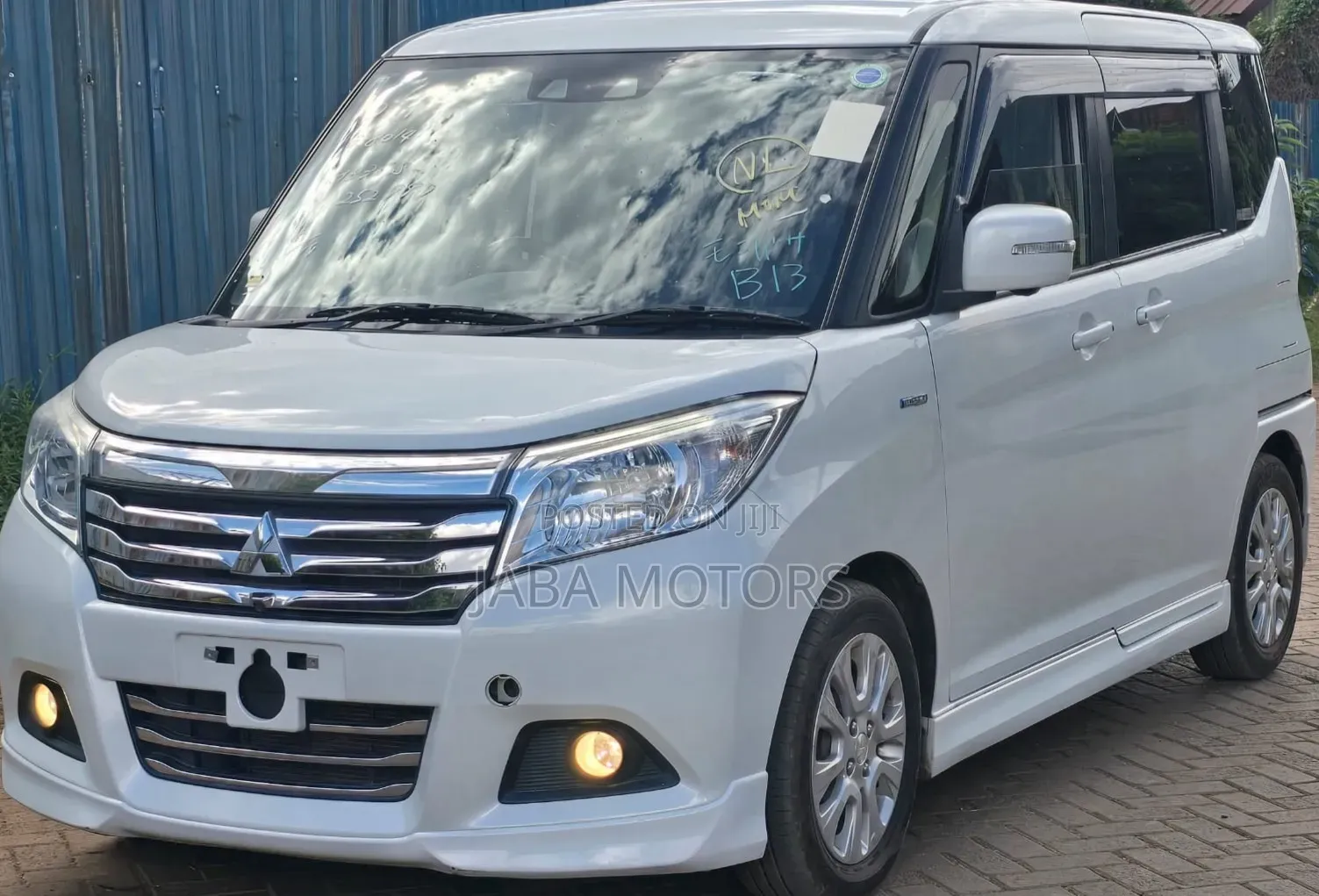 Mitsubishi Delica 2019 White