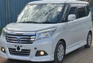 Mitsubishi Delica 2019 White
