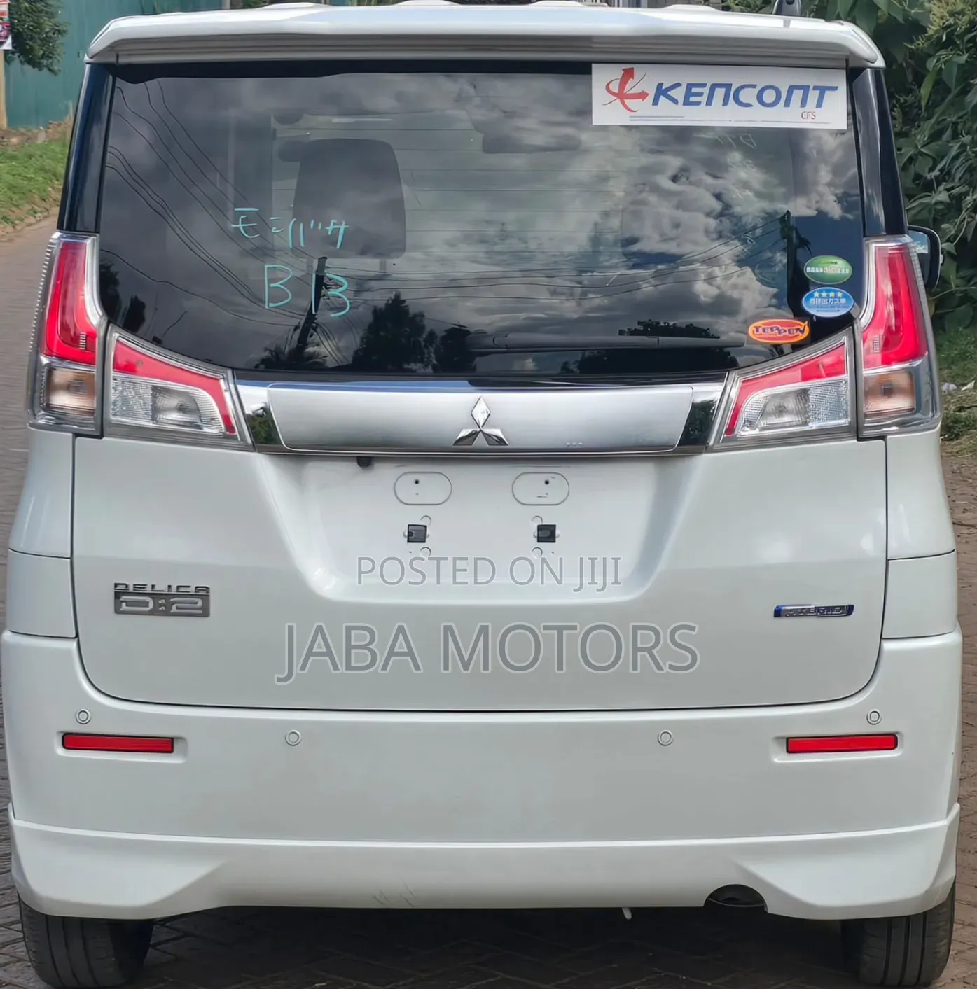 Mitsubishi Delica 2019 White