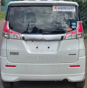 Mitsubishi Delica 2019 White