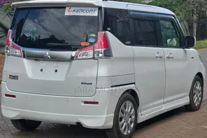 Mitsubishi Delica 2019 White