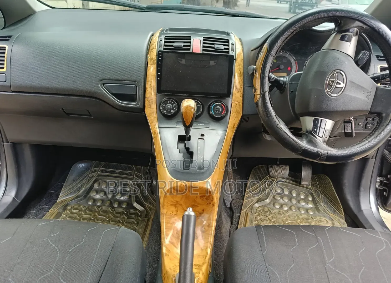 Toyota Auris 2008 Gray