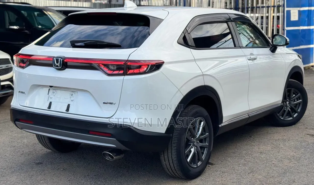 Honda Vezel 2022 White