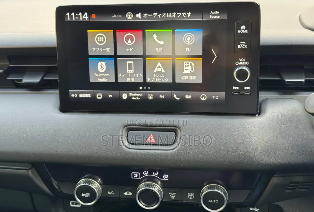 Honda Vezel 2022 White