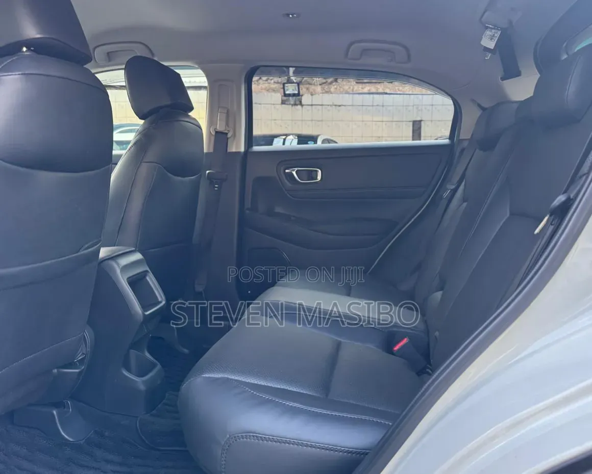 Honda Vezel 2022 White