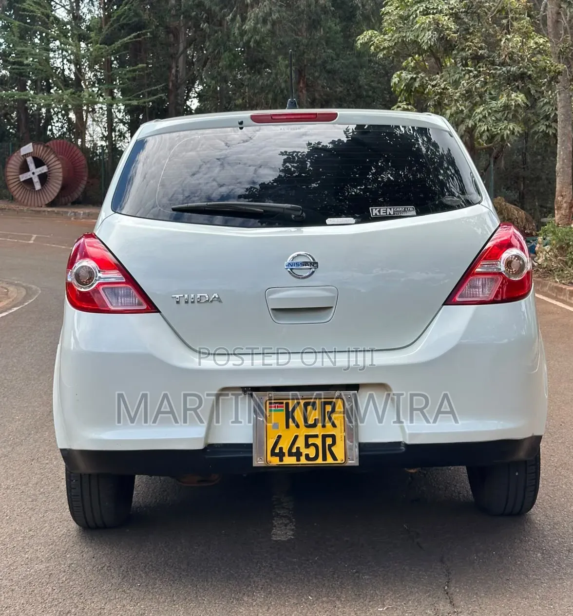 Nissan Tiida 2011 White
