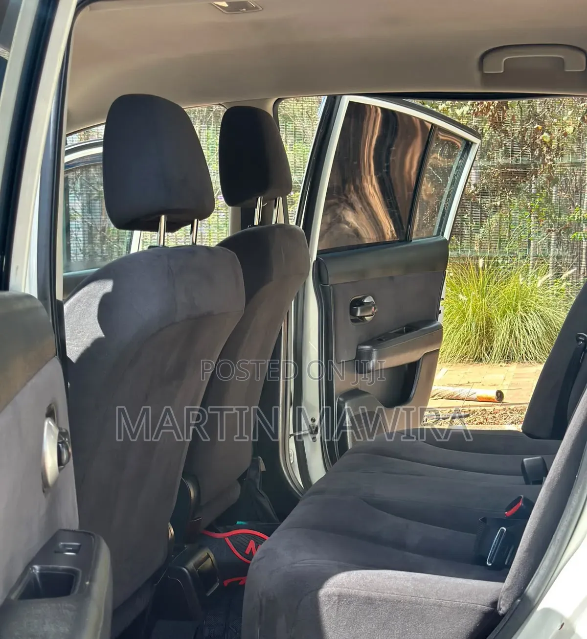 Nissan Tiida 2011 White