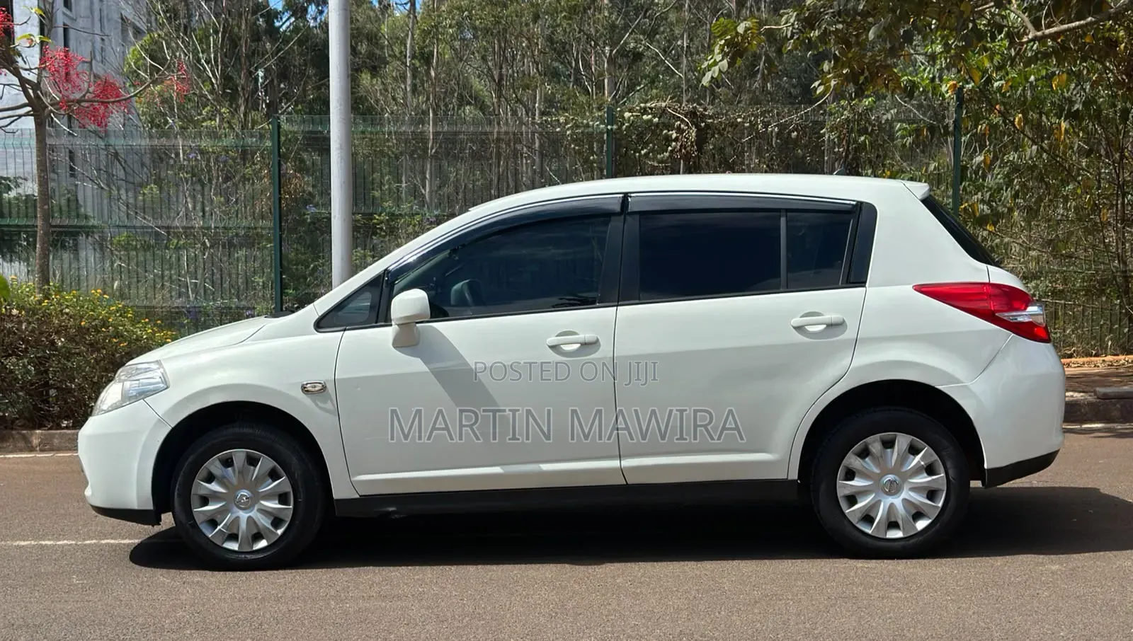 Nissan Tiida 2011 White