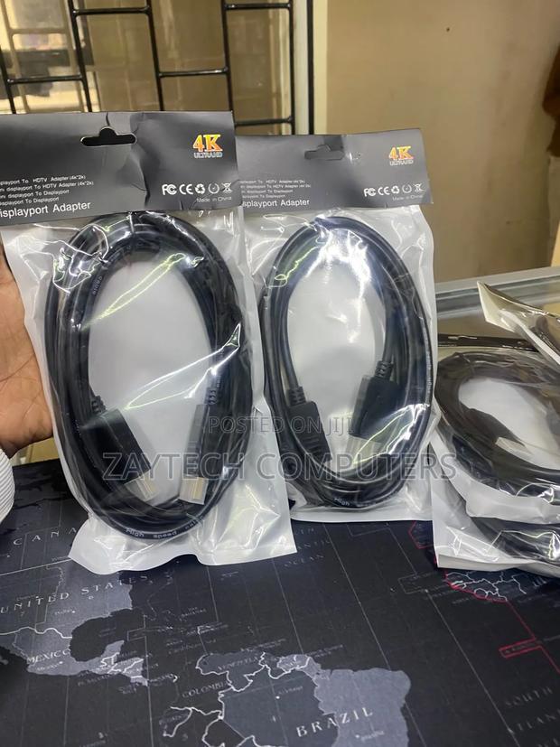 Display to Display Cables
