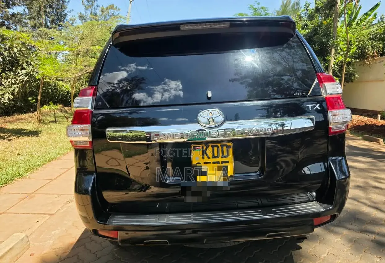 Toyota Land Cruiser Prado 2015 Black