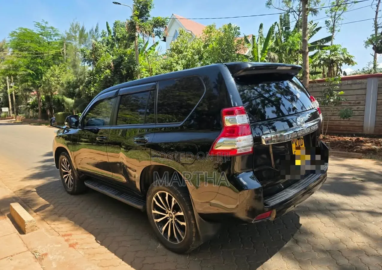 Toyota Land Cruiser Prado 2015 Black