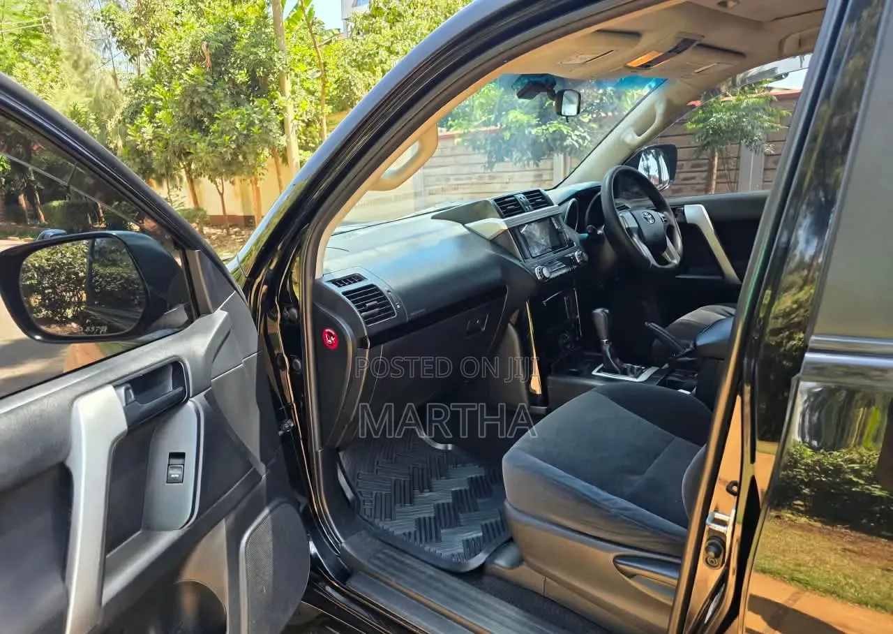 Toyota Land Cruiser Prado 2015 Black