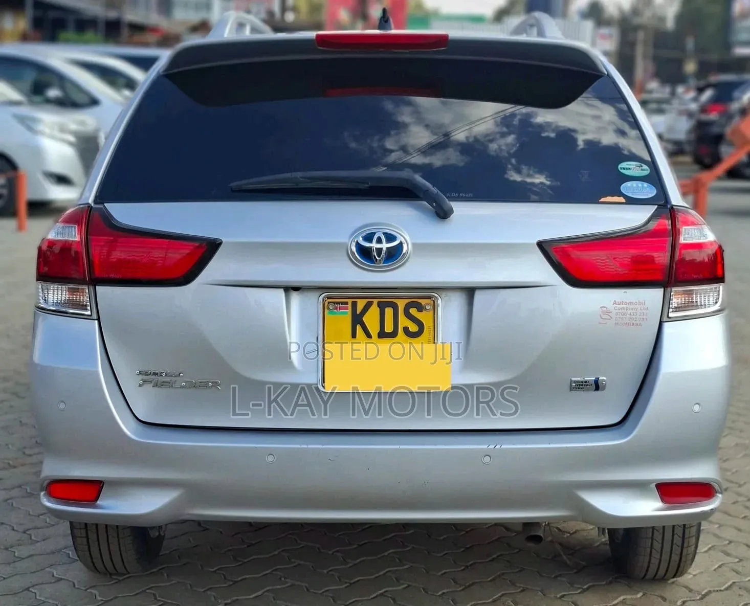 Toyota Corolla Fielder 2018 Silver