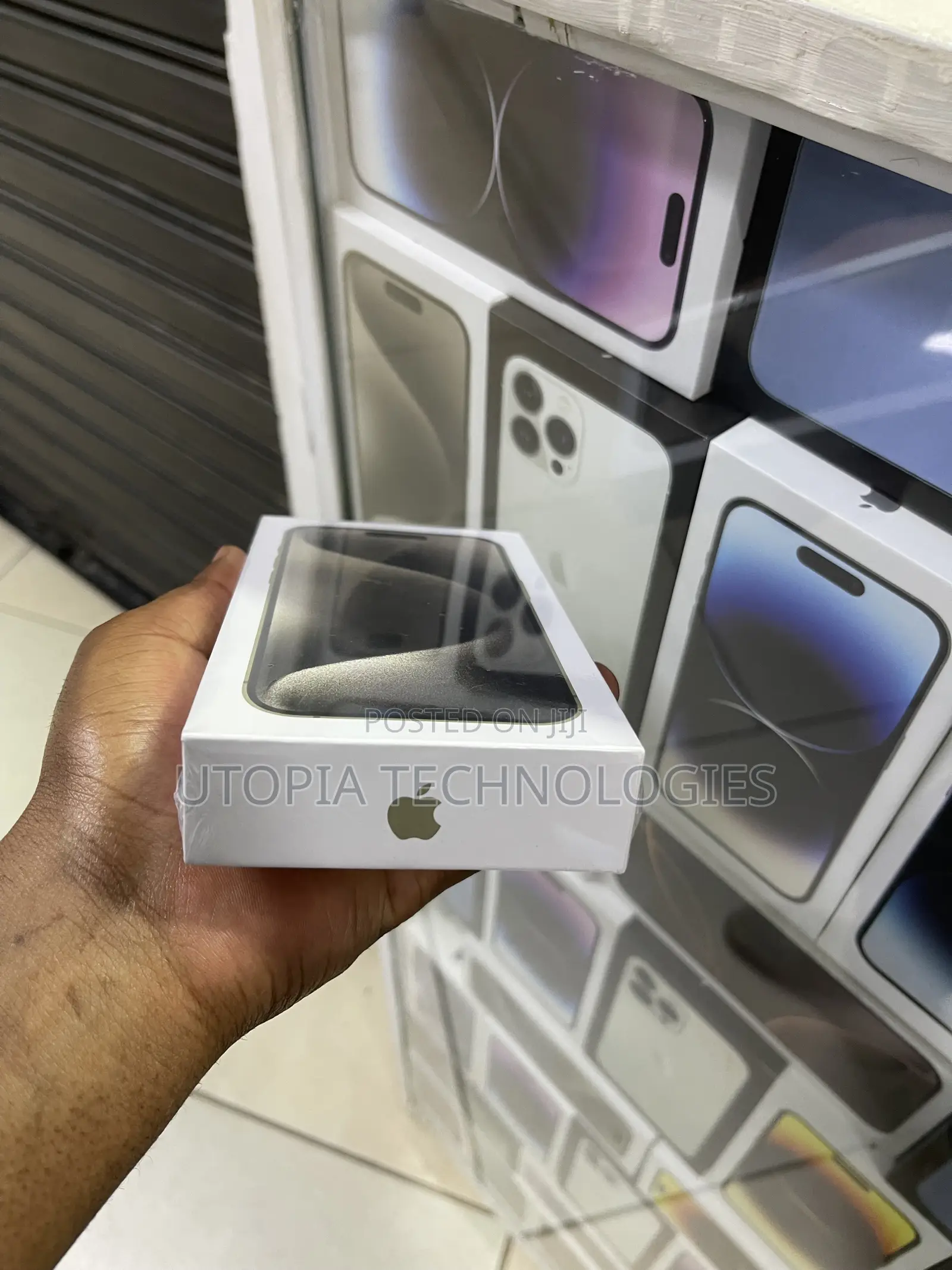 New Apple iPhone 15 Pro Max 256 GB
