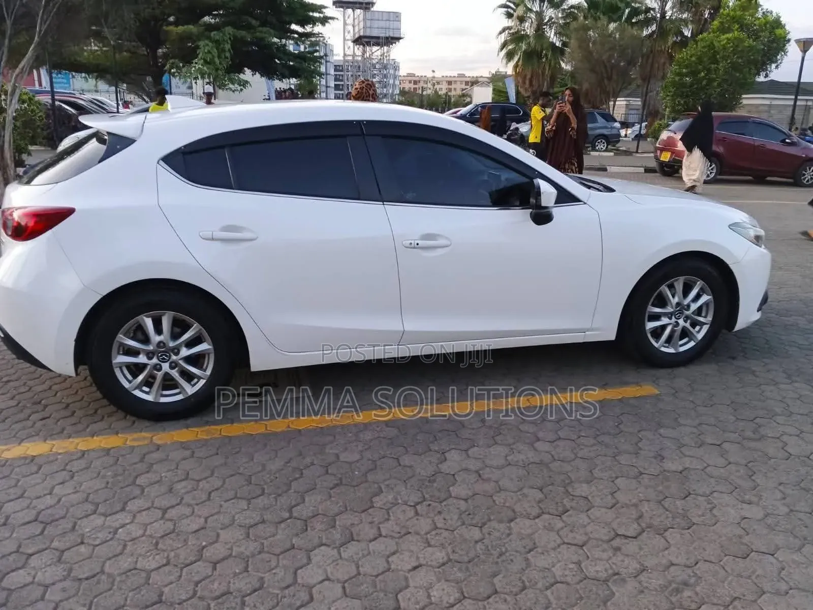 Mazda Axela 2015 White
