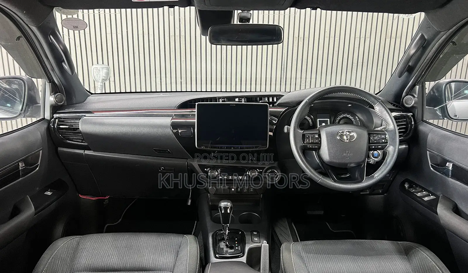 Toyota Hilux 2020 Silver