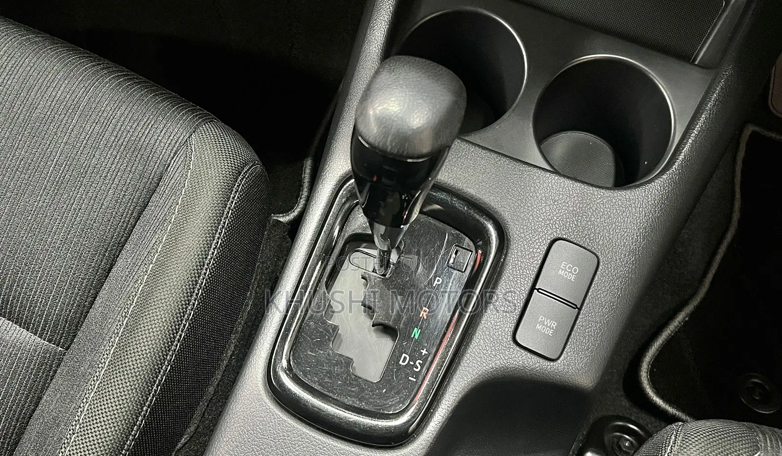 Toyota Hilux 2020 Silver