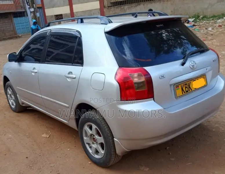 Toyota Corolla RunX 2005 Silver