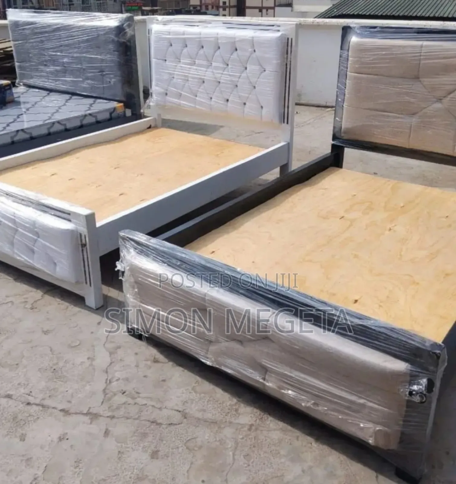Executive Modern Mocket Bed
5 by 6