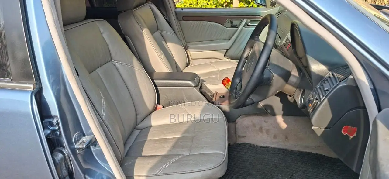 Mercedes-Benz C220 1994 Blue