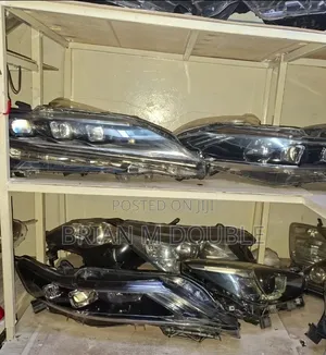 Toyota Harrier Headlight
