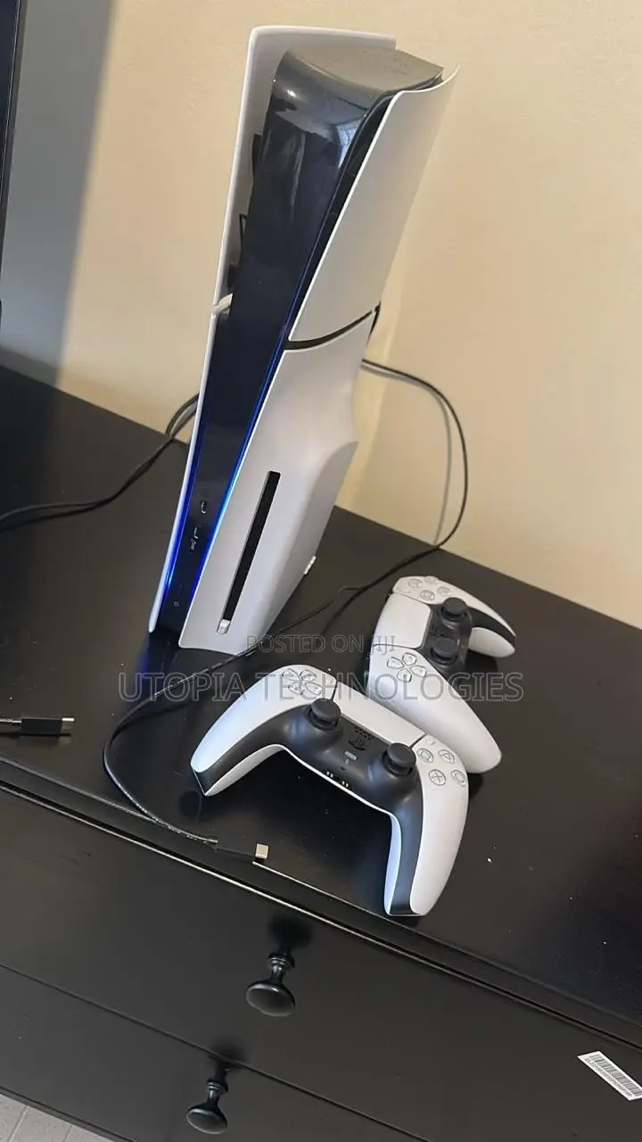 PS5 Slim 1TB Disc Version