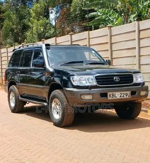 Toyota Land Cruiser 2005 Black