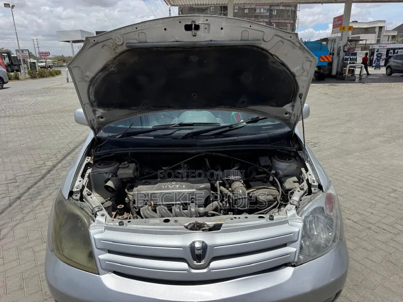 Toyota IST 2003 Silver