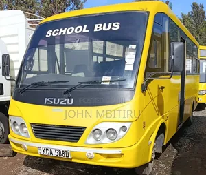 Isuzu NQR 2014 Yellow