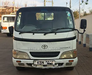 Toyota Dyna Petrol