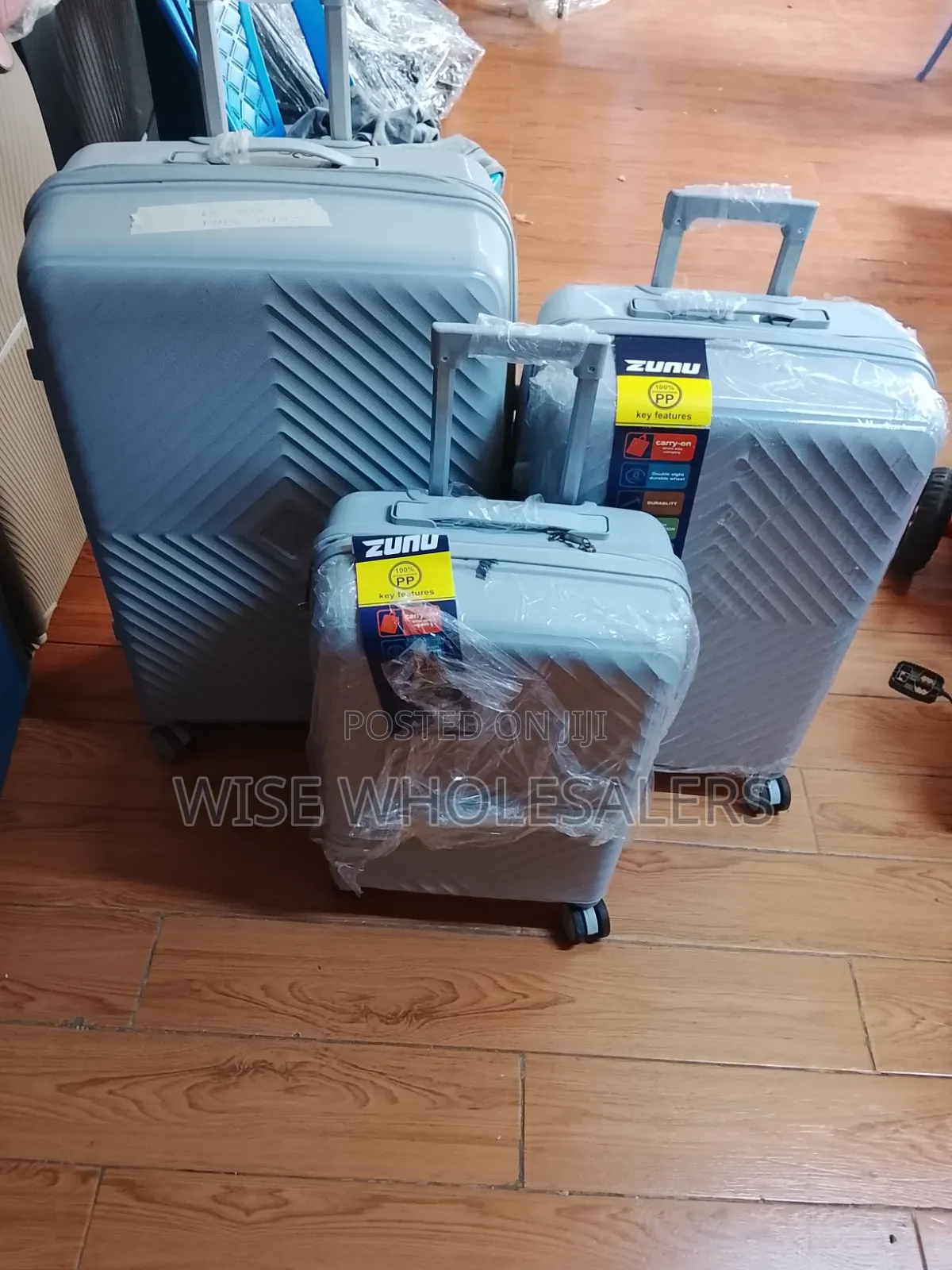 Zunu 3-in-1 Rubber Suitcase Set