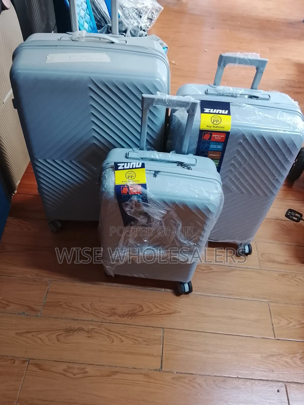 Zunu 3-in-1 Rubber Suitcase Set
