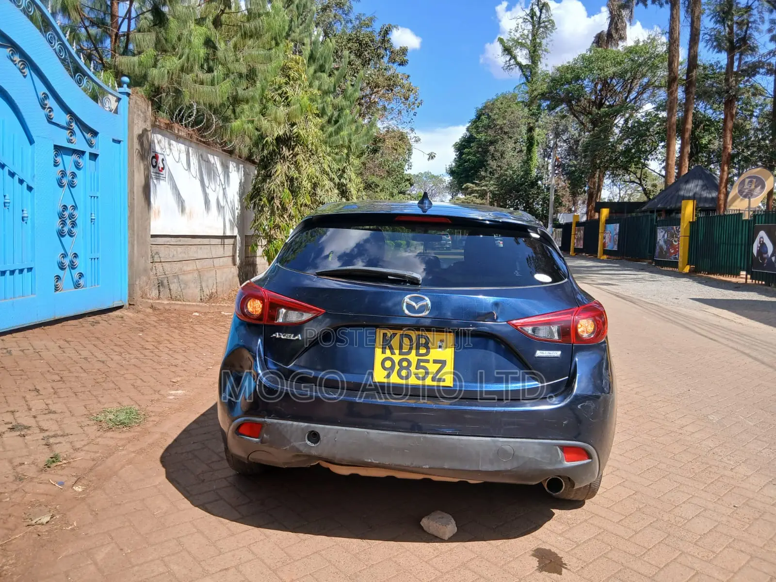 Mazda Axela SV Premium 2014 Blue
