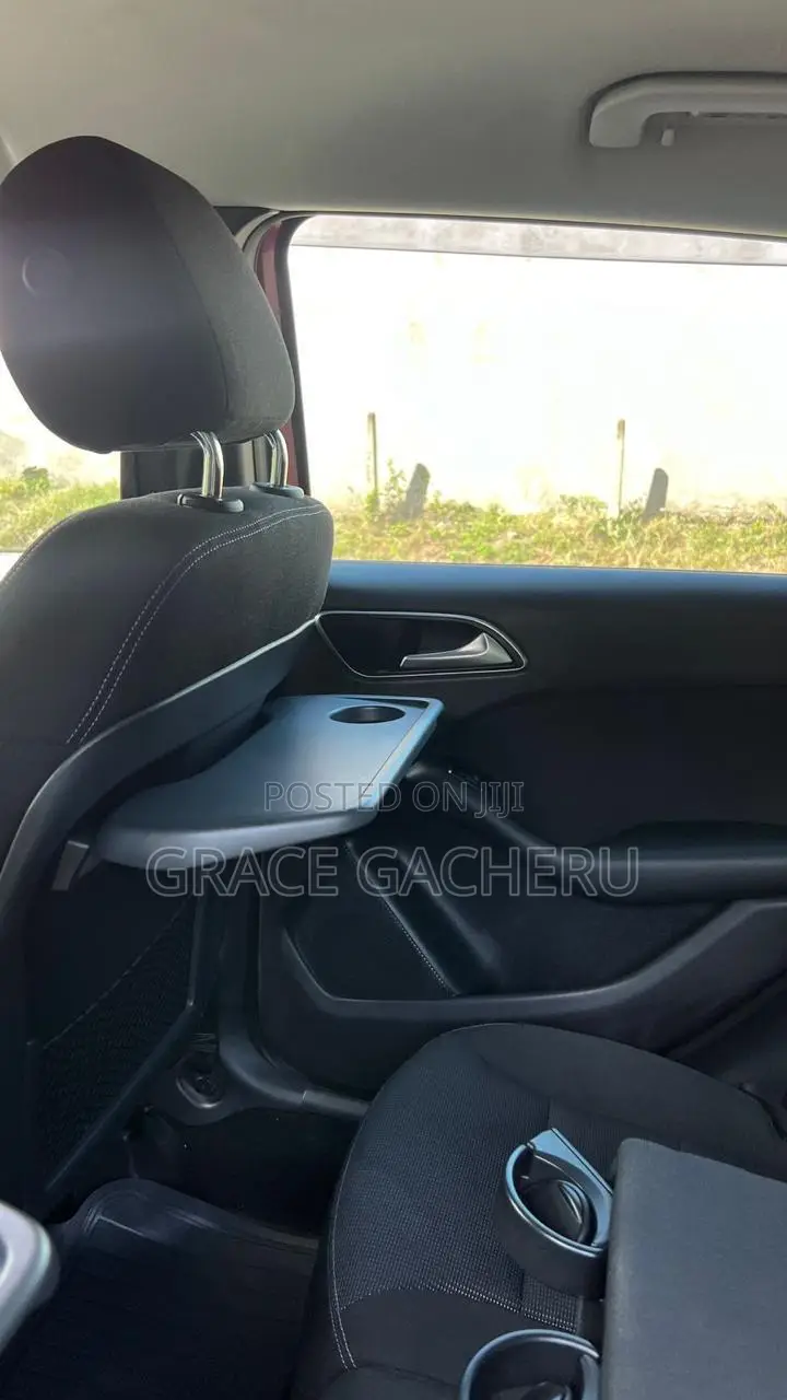 Mercedes-Benz B-Class 2013 Red
