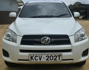 Toyota RAV4 2012 White