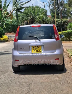 Nissan Note 2010 Pink