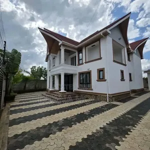 5bdrm Mansion in Kamakis for sale