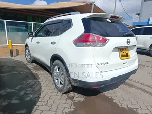 Nissan X-Trail 2.0 Petrol AWD 2015 White