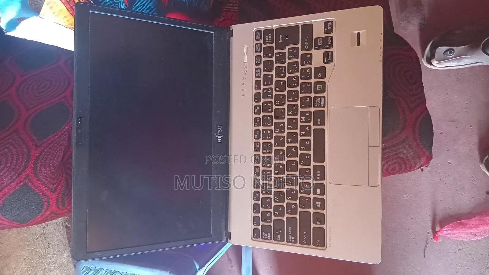 Laptop Fujitsu Lifebook S937 4GB Intel Core i5 SSD 128GB