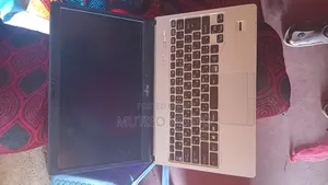 Laptop Fujitsu Lifebook S937 4GB Intel Core i5 SSD 128GB