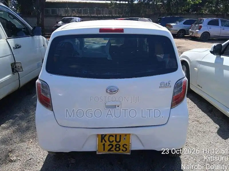 Daihatsu Mira 2012 White