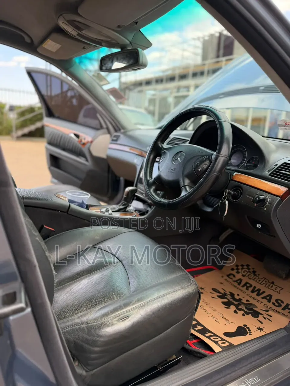 Mercedes-Benz E200 2006 Blue
