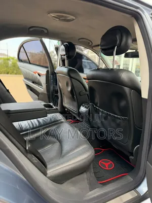 Mercedes-Benz E200 2006 Blue
