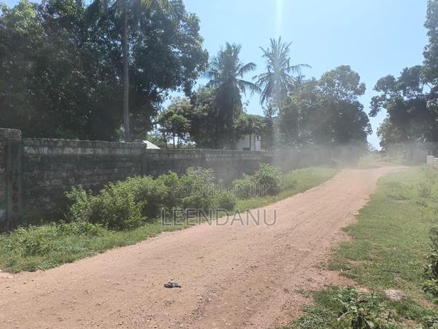 1/4 Acre Plot for Sale - thumbnail 8