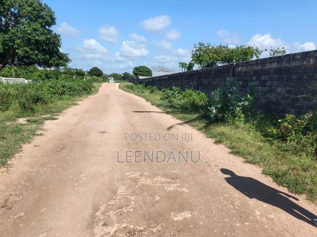 1/4 Acre Plot for Sale - thumbnail 7