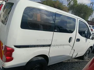 Nissan NV200 2010 White